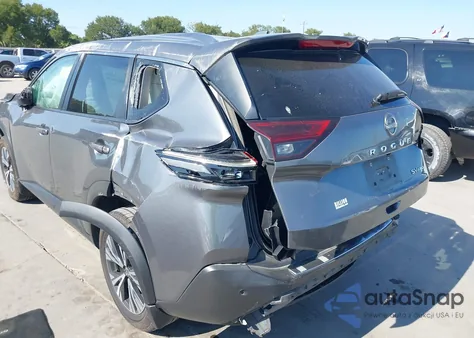 2022 Nissan Rogue Sv Intelligent Awd z USA, uszkodzony, nr VIN 5N1BT3BB8NC690680